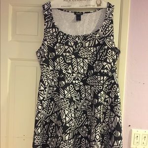Black and white patterned dress
