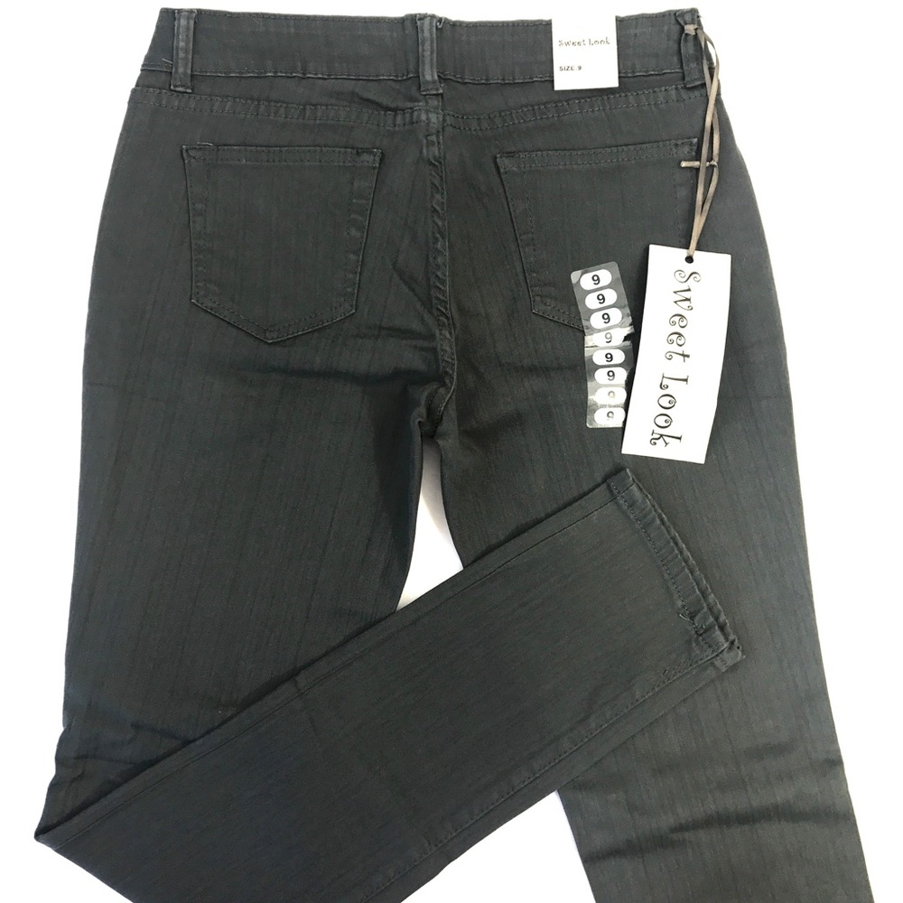 New! Gray Skinny Jeans - Picture 3 of 4