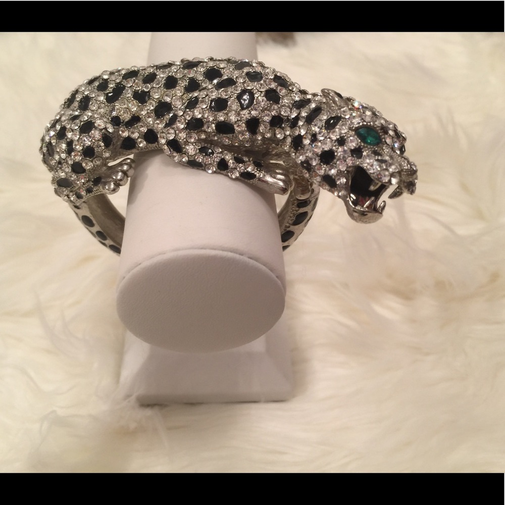 Jaguar Emerald Bracelet