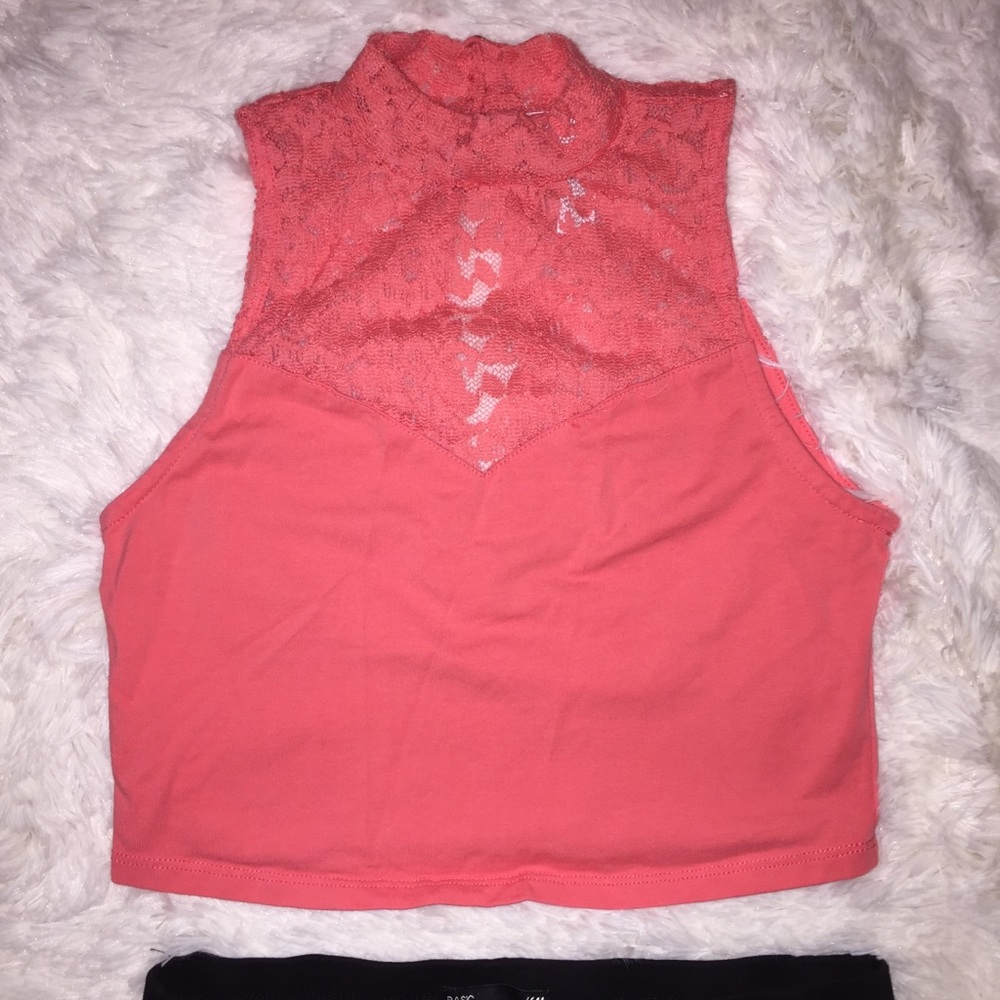 C ❌SOLD❌ crop top with lace