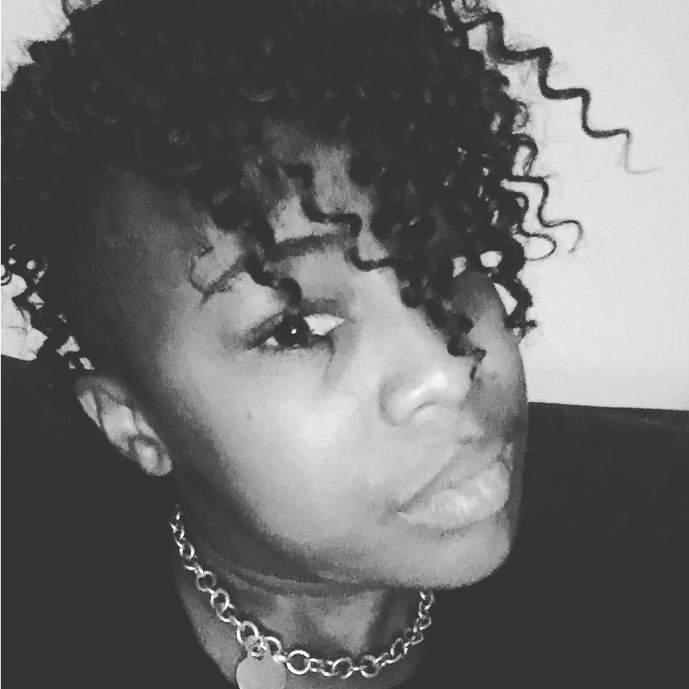 Meet your Posher, Lana