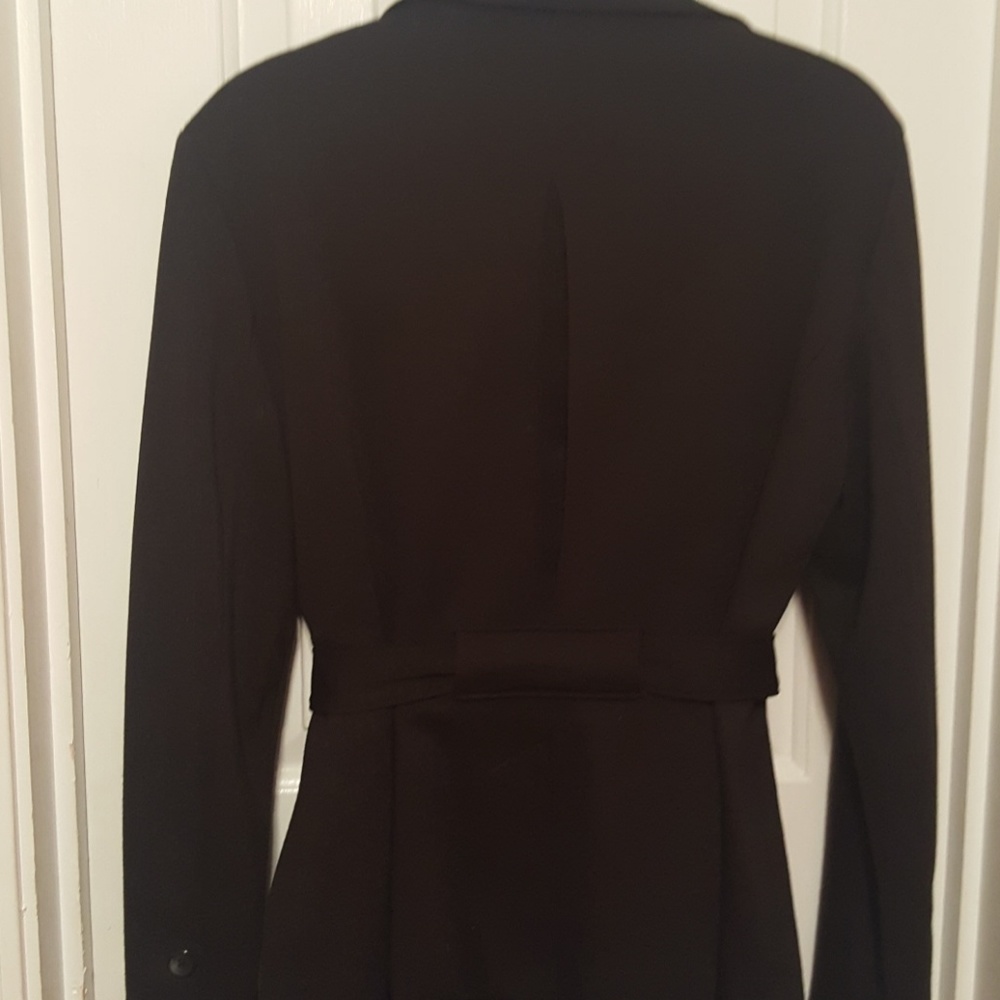 Suit - Picture 4 of 4