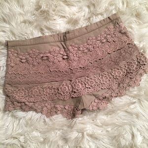 Monteau Crochet Shorts
