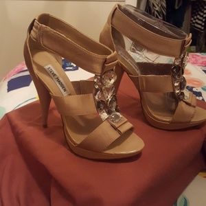 Decorative Strappy Sandals