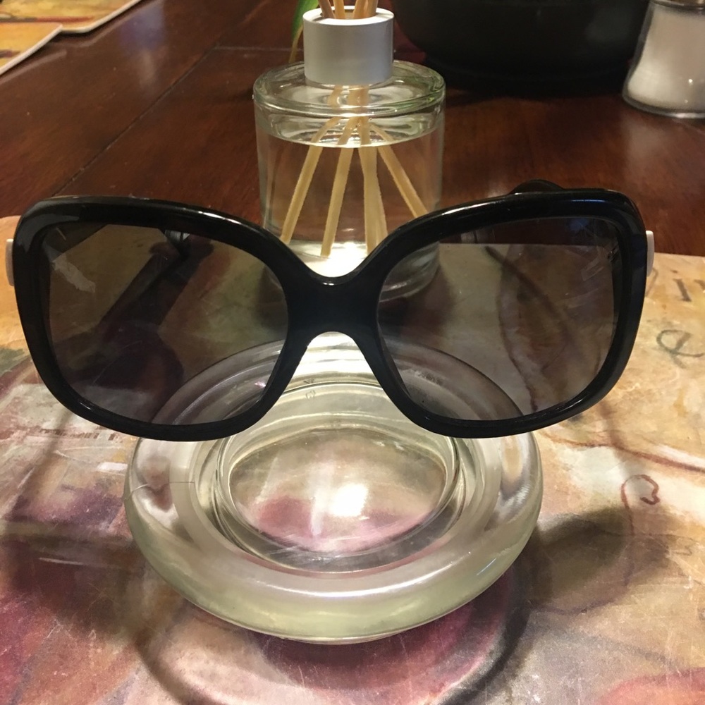 FINAL PRICE. Authentic Chanel Sunglasses