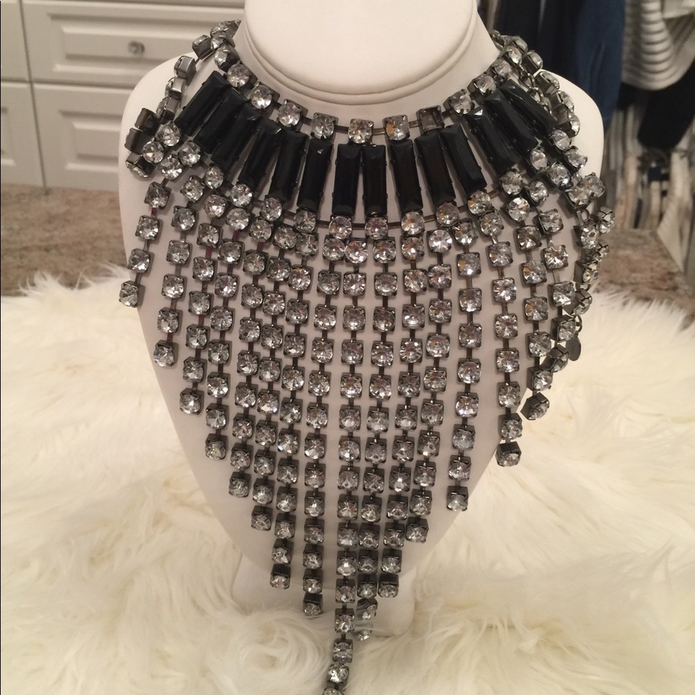 Black Teardrops Necklace