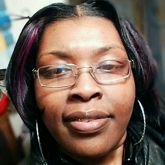 Meet your Posher, Sharonda - Picture 1 of 1