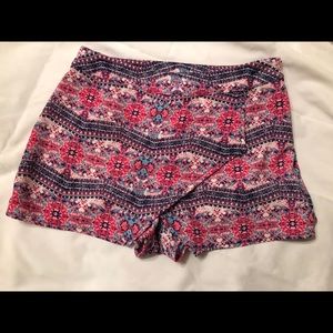 Super cute pink pattern skirt