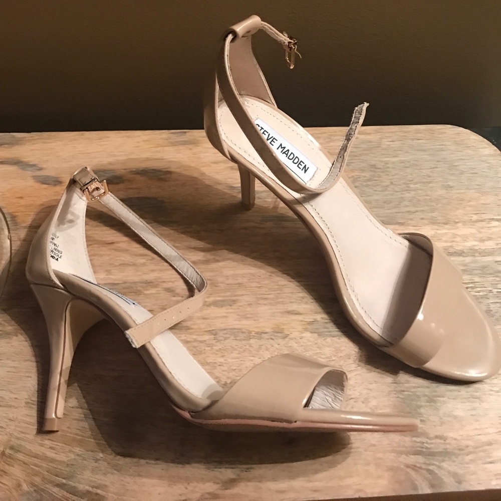 Steve Madden Silly sandals