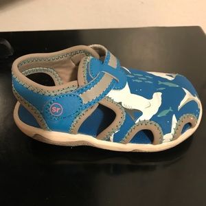 Stride ride open aired Sandals