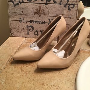 2 inch nude closed toe heels