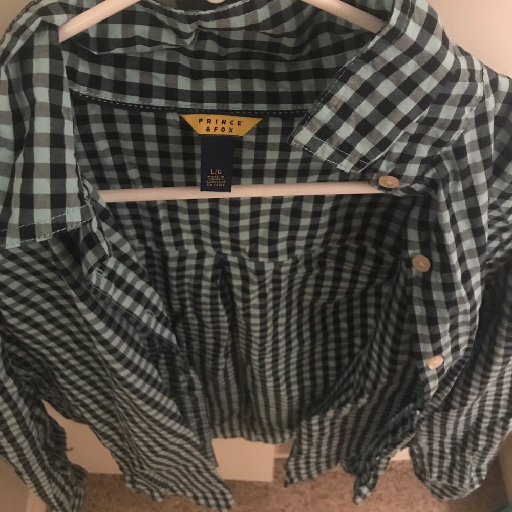 Button up flannel - Picture 2 of 2