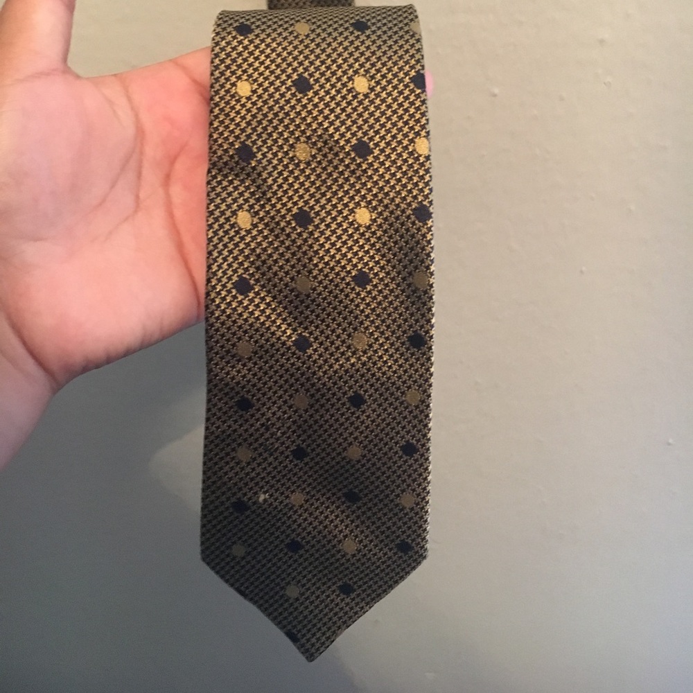 Polka Dot Tie