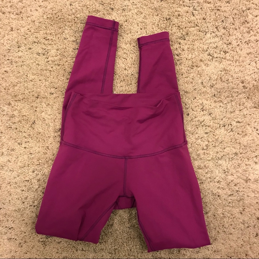 Hi-rise wonder under leggings