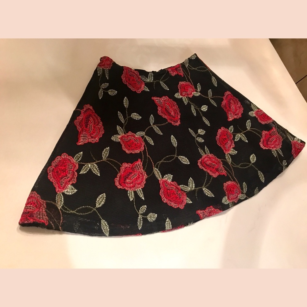 Floral Mesh Flare Skirt Stretchy Wrinkle Free