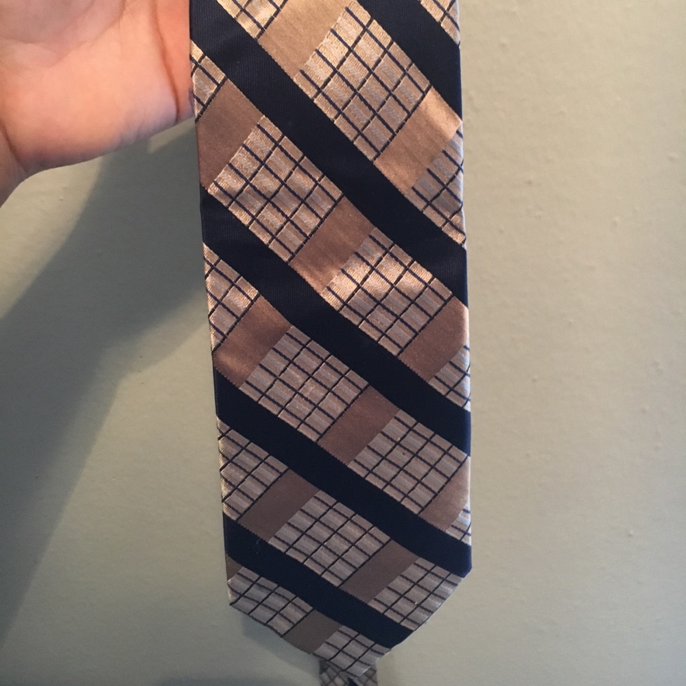 Bachrach Tie