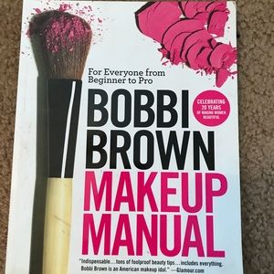 BOBBI BROWN MAKEUP MANUAL BOOK