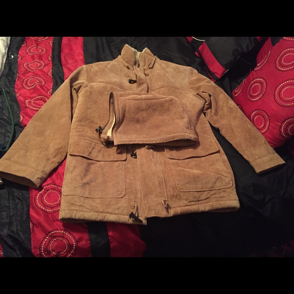 Coat - Picture 7 of 7