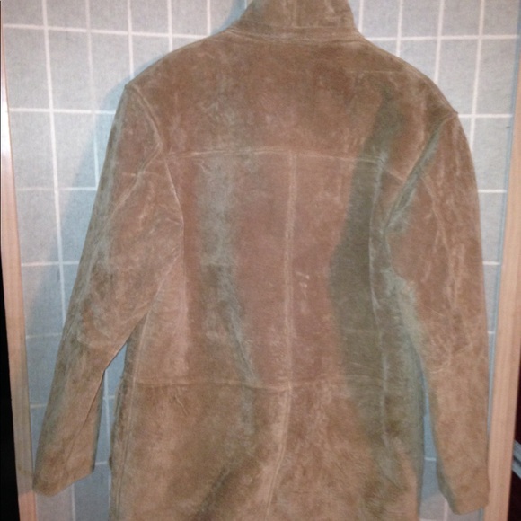 Coat - Picture 2 of 7
