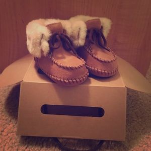 | BRAND NEW | UGGS for baby 👶🏽