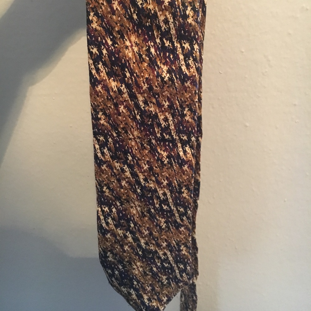 Jane Barnes Tie