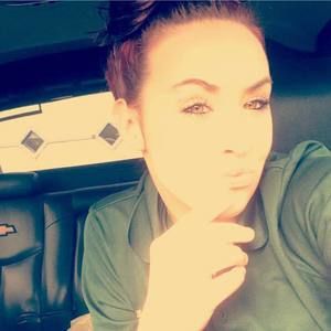 Meet your Posher, Mikala