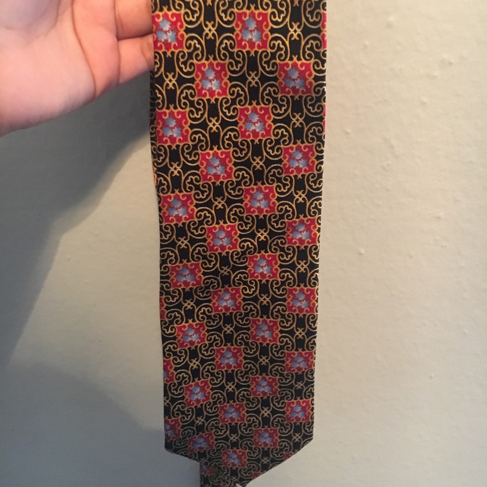 Serica Tie