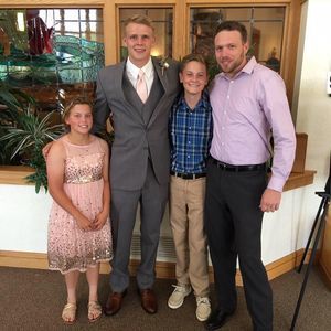 Meet your Posher, Adam