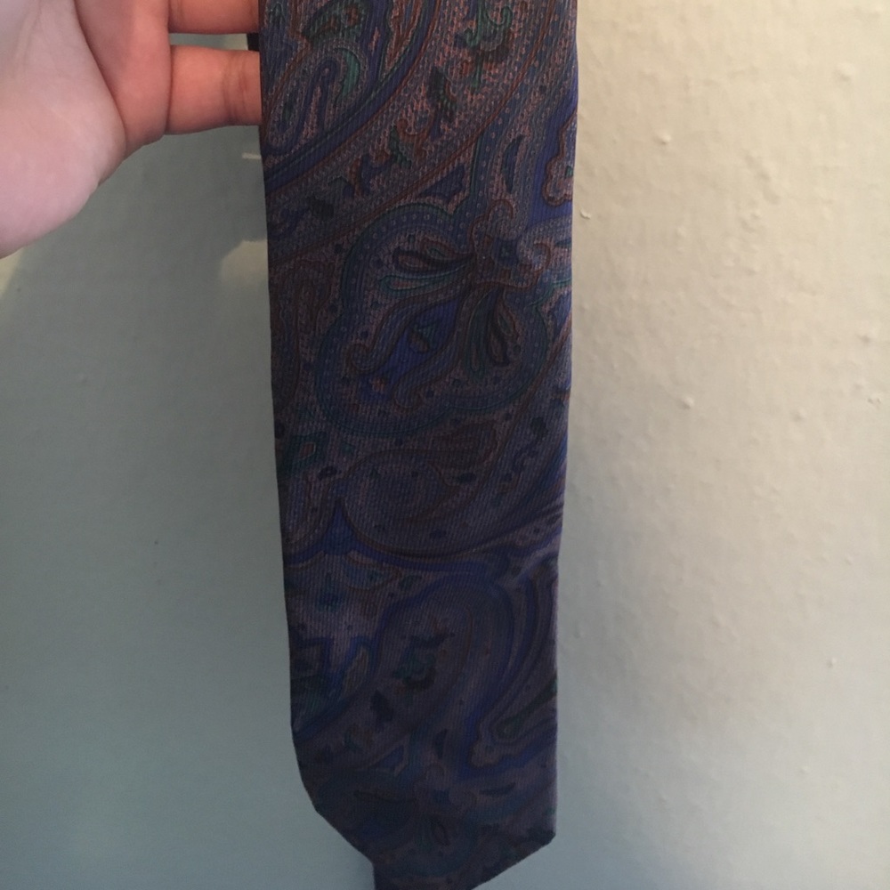 100% silk tie