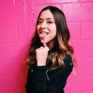 Meet your Posher, Abigail