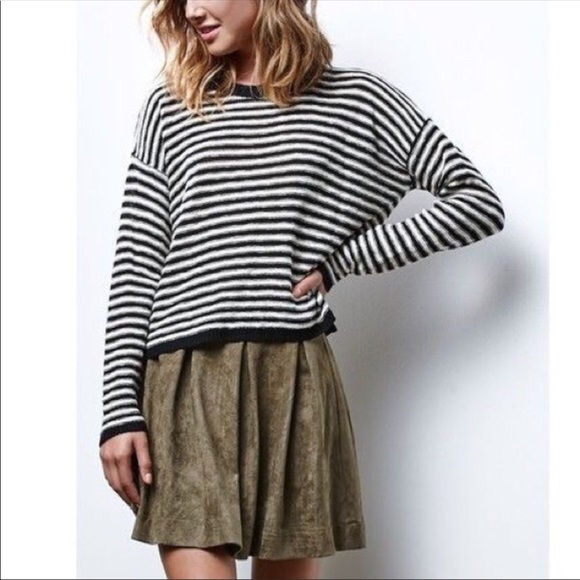 🎈SALE 🎈 Natalia Pleated Suede Skirt - Picture 2 of 7