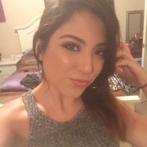 Meet your Posher, Micaela