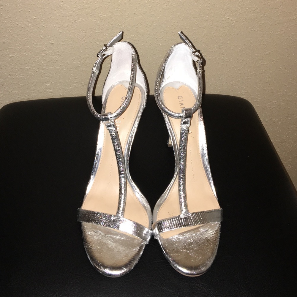 Gianni Bini  T-Strap Metallic Dress Sandals