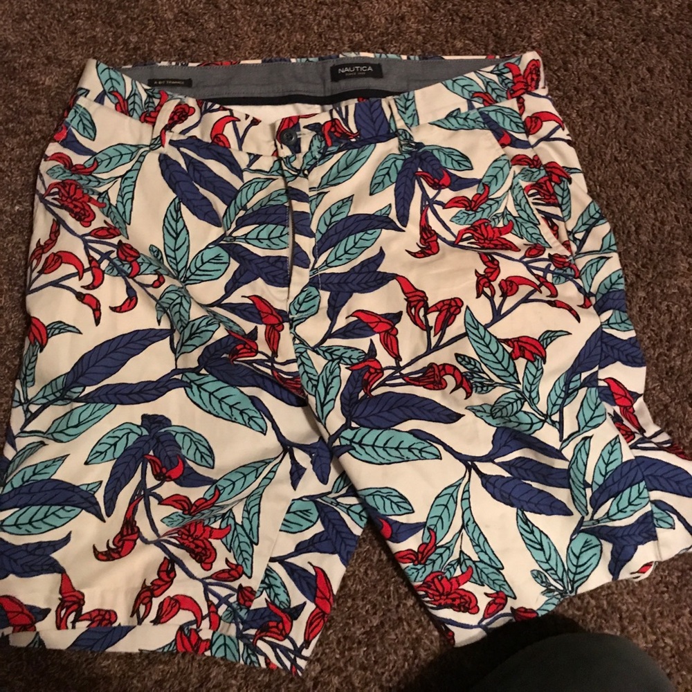Floral Nautica shorts