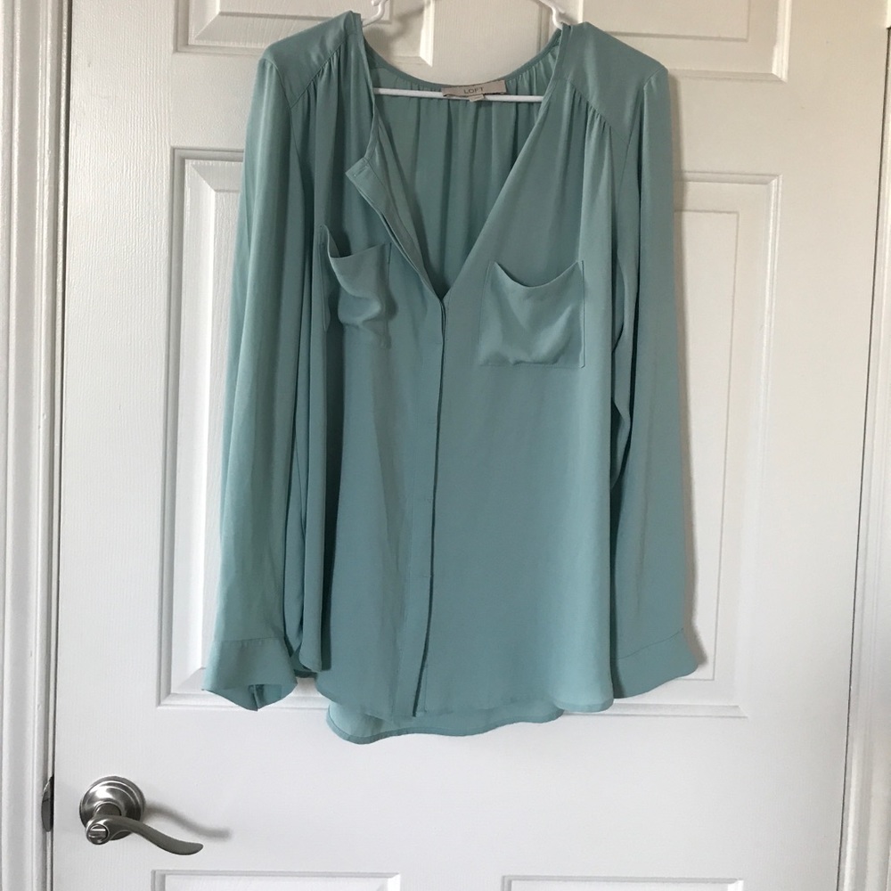 🎉CLOSET CLEAR OUT🎉 Flowy Blue Blouse by Loft