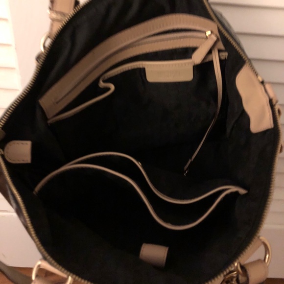 Michael Kors Purse Black with silk dust cover - Picture 4 of 6