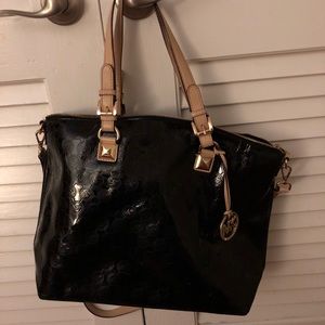 Michael Kors Purse Black with silk dust cover