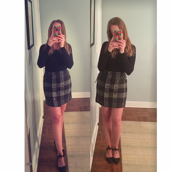 Burberry Nova Check Mini Skirt - Picture 2 of 4