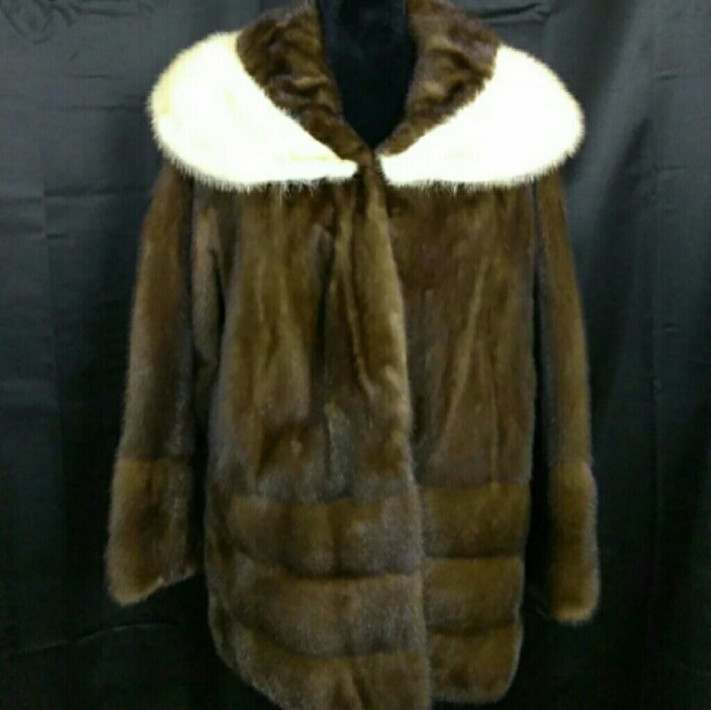 ROBERT MANN GENUINE MINK FUR COAT