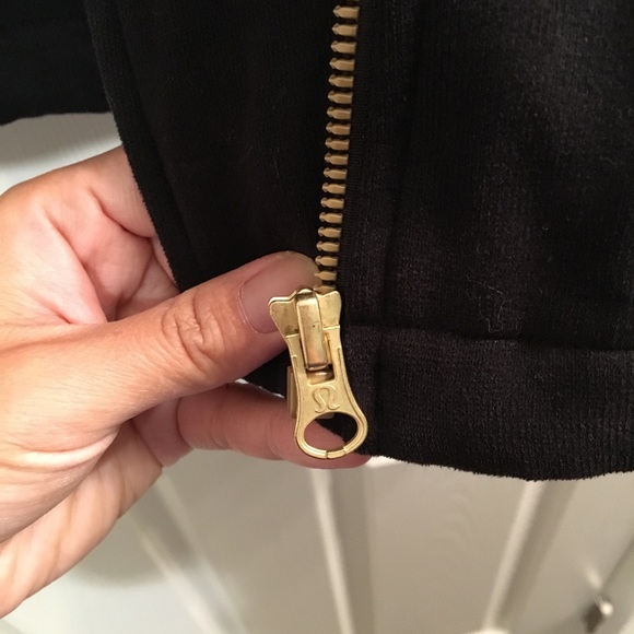 Lululemon RARE city side-zip Jacket size 6 - Picture 4 of 5