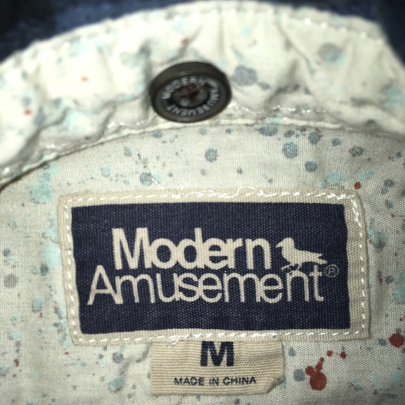 Men's Modern Amusement Buttoned Down Shirt - Picture 1 of 2