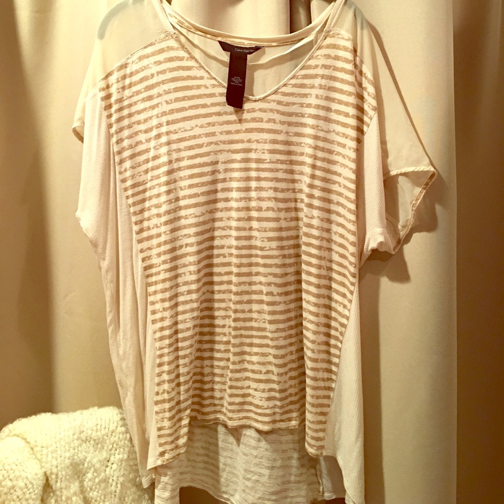 Short sleeve jersey knit top