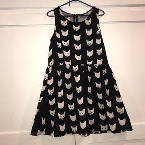 H&M Kitty Dress Size L