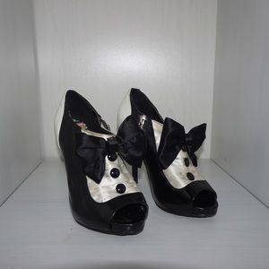 LAMB TUXEDO HEELS