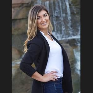 Meet your Posher, Ashley