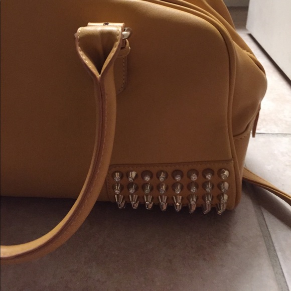 Purse - Picture 2 of 4