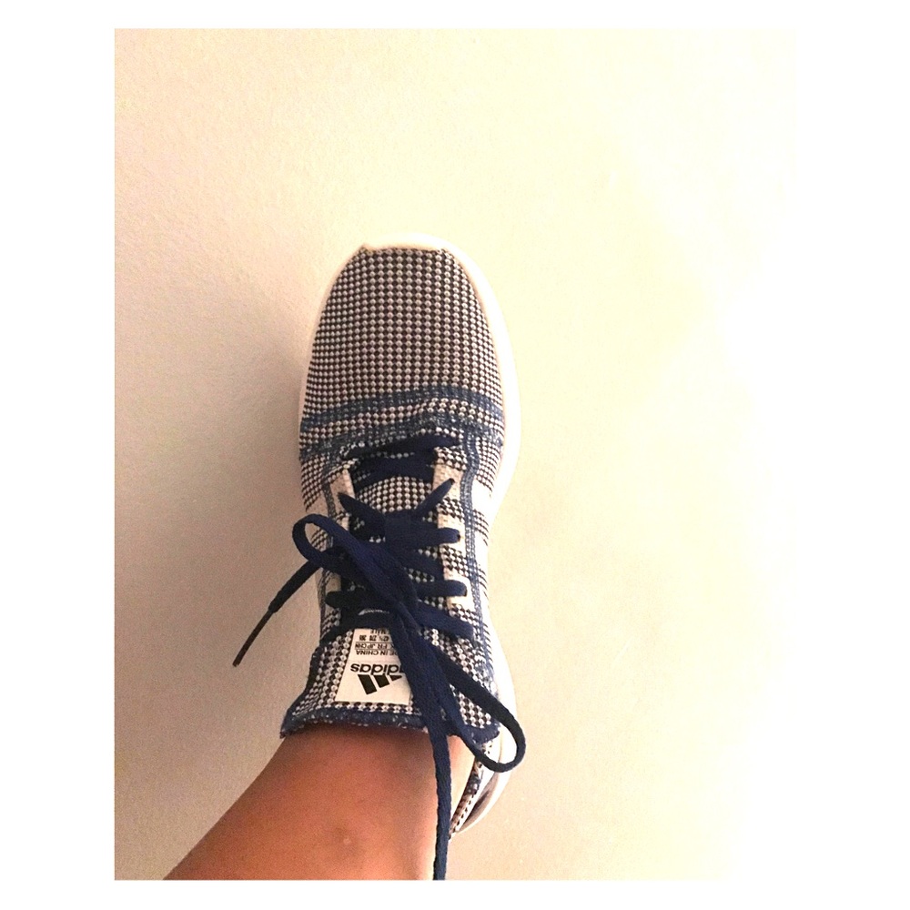 Adidas Sneakers