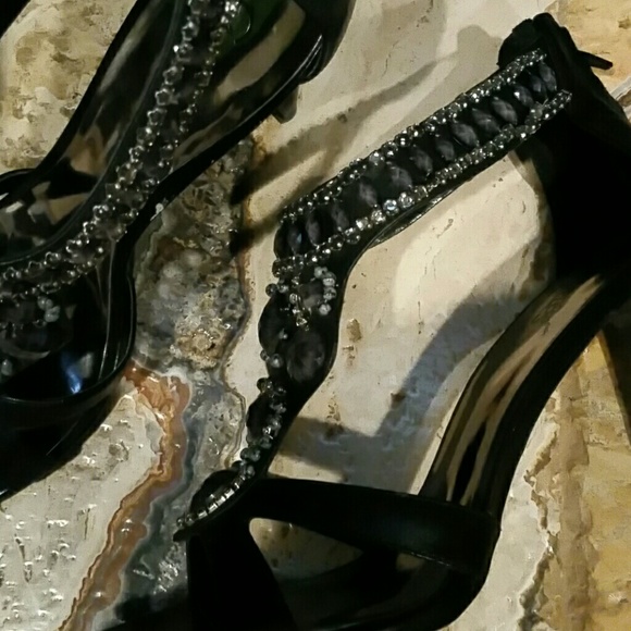 NEW CARLOS SANTANA JEWEL EMBELLISHED HEEL - Picture 5 of 6