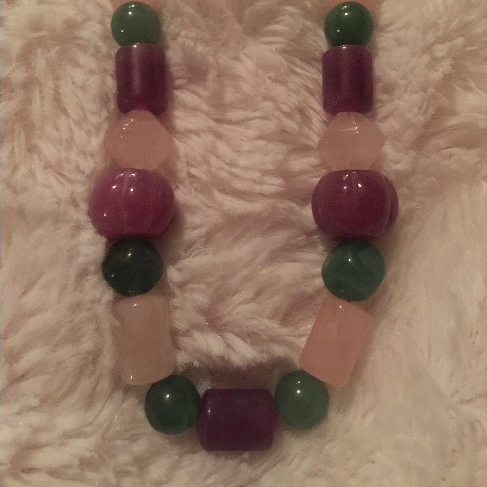 Necklace and bracelet set