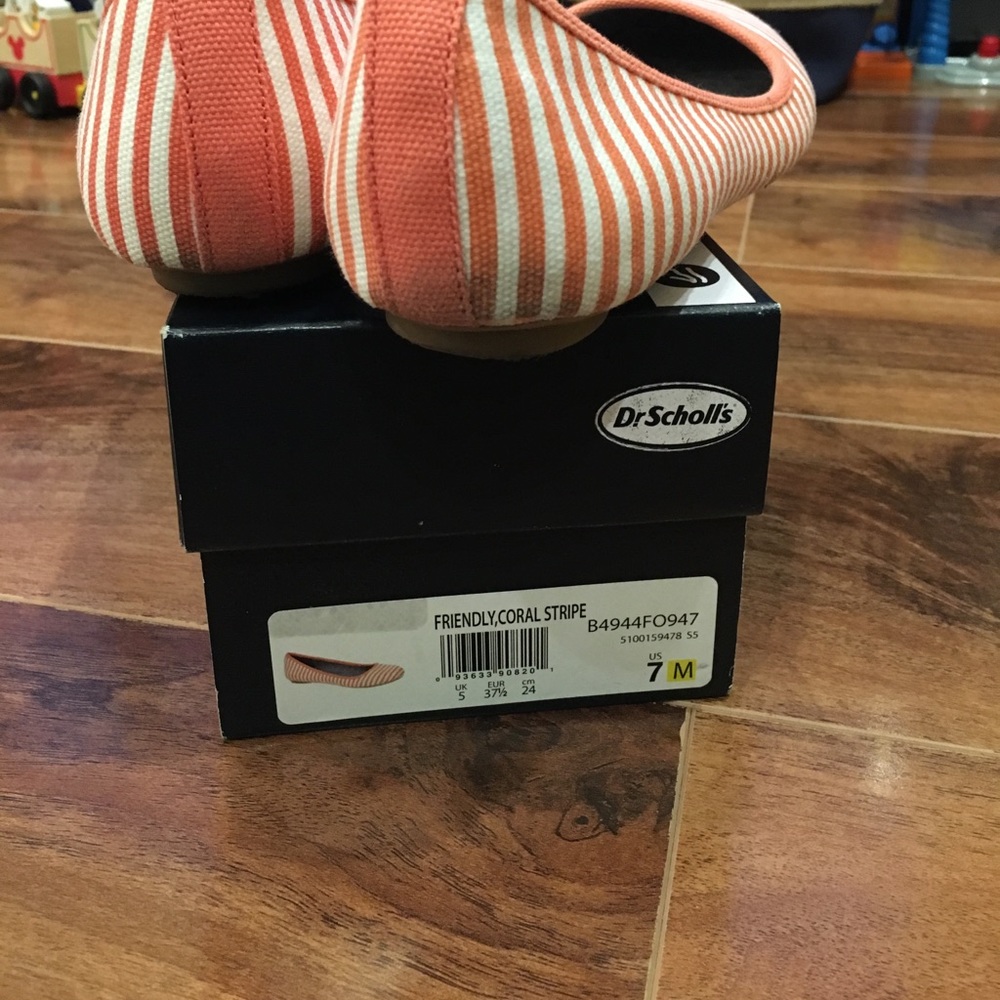 Shoes - Picture 2 of 3